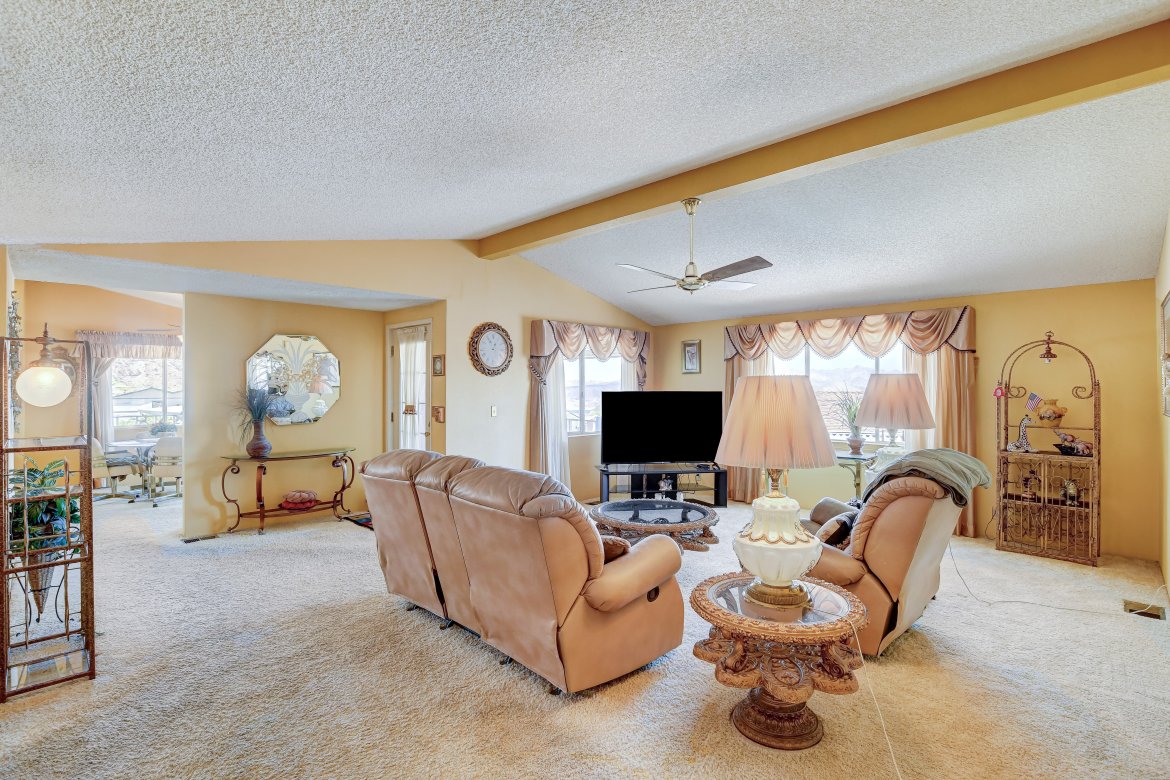 577 Lake Michigan Lane