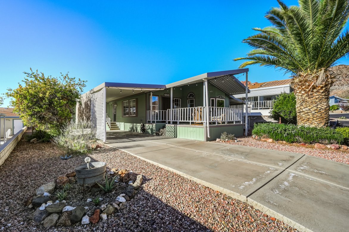 585 Lake Superior Lane