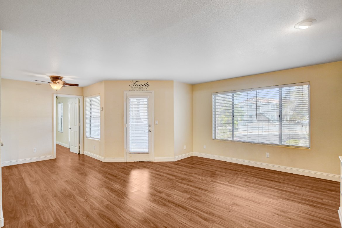 701 Capri Drive, 3B